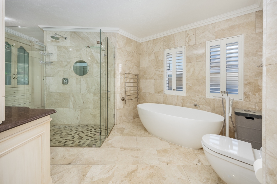 5 Bedroom Property for Sale in Val De Vie Estate Western Cape